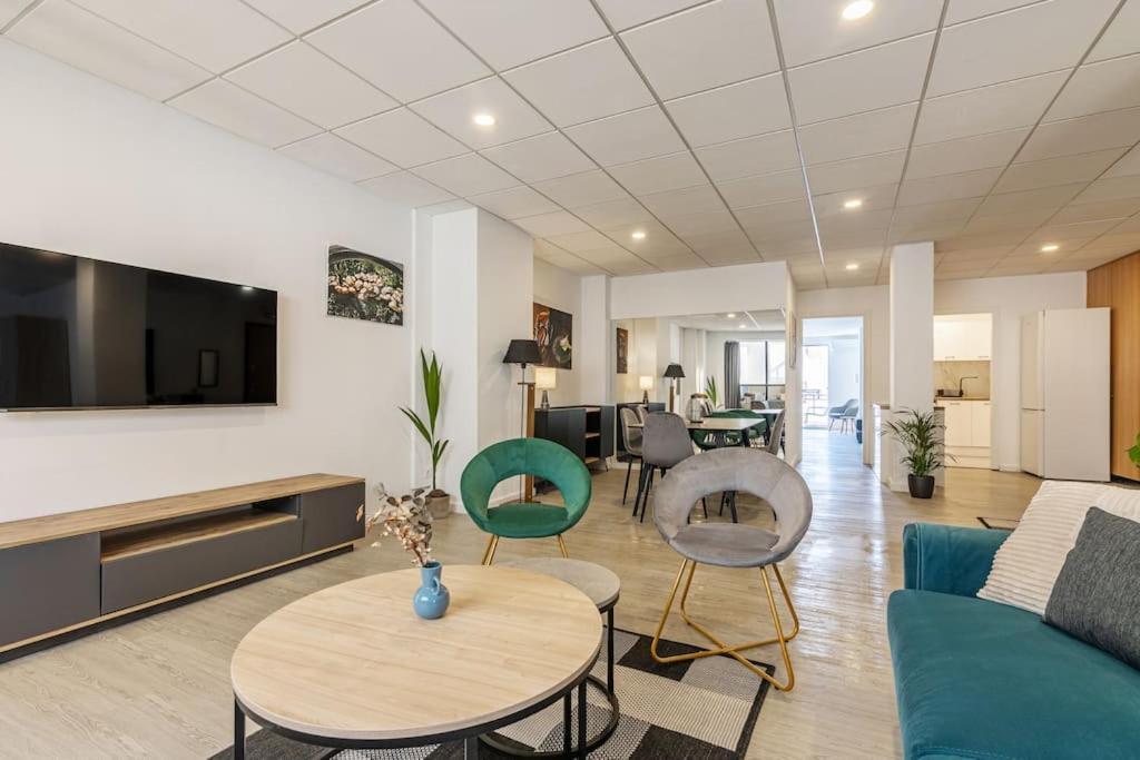 Maricool Minimal Spacious Downtown Loft Ираклион Экстерьер фото