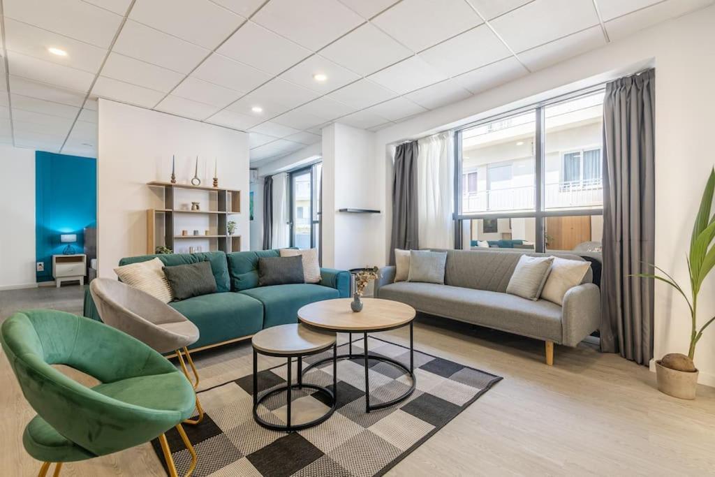 Maricool Minimal Spacious Downtown Loft Ираклион Экстерьер фото